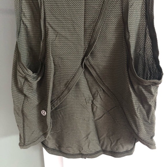 lululemon fast as light tank mesh - Picture 4 of 6